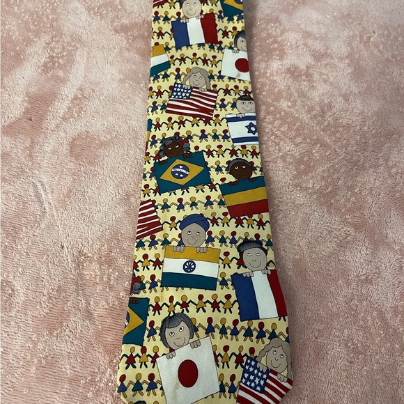 International Flag Pattern Tie - Picture 8 of 8